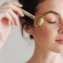 Kit Rolo Pedra De Jade + Placa Gua Sha Massagem Facial (cor aleatória)